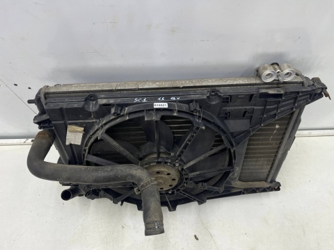 Chłodnica wody Renault Scenic 1 I Megane 1 I 96-03r. 1.4b 1.6 16v benzyna klimatyzacji wiatrak KOMPLET 8200125769 7700434383 Chłodnica wody Renault Scenic 1 I Megane 1 I 96-03r. 1.4b 1.6 16v benzyna klimatyzacji wiatrak KOMPLET 8200125769 7700434383