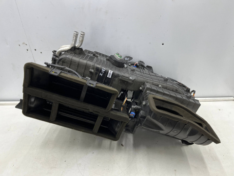 Nagrzewnica Hyundai i30 I FD 07-12r. wersja z KLIMĄ obudowa chłodnicy wody parownik klimatyzacji Nagrzewnica Hyundai i30 I FD 07-12r. wersja z KLIMĄ obudowa chłodnicy wody parownik klimatyzacji