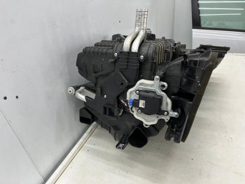 Nagrzewnica Hyundai i30 I FD 07-12r. wersja z KLIMĄ obudowa chłodnicy wody parownik klimatyzacji Nagrzewnica Hyundai i30 I FD 07-12r. wersja z KLIMĄ obudowa chłodnicy wody parownik klimatyzacji