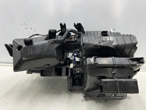 Nagrzewnica Hyundai i30 I FD 07-12r. wersja z KLIMĄ obudowa chłodnicy wody parownik klimatyzacji Nagrzewnica Hyundai i30 I FD 07-12r. wersja z KLIMĄ obudowa chłodnicy wody parownik klimatyzacji