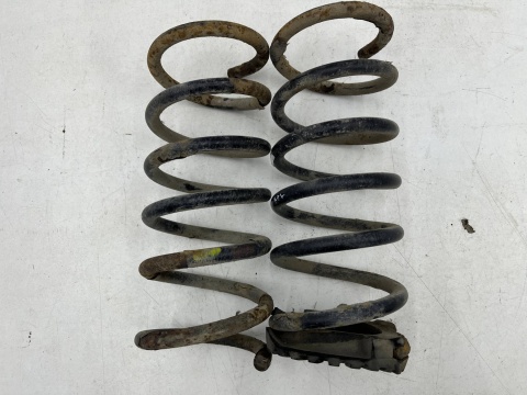 Sprężyna tylna Fiat Panda 2 II 03-12r. sprężyny tylne zawieszenia Komplet Sprężyna tylna Fiat Panda 2 II 03-12r. sprężyny tylne zawieszenia Komplet