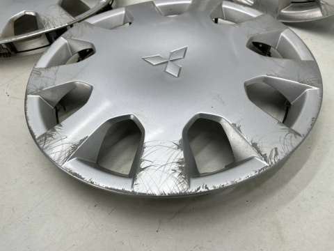 Kołpak Mitsubishi Colt VI 6 Z30 04-12r. oryginalne r14 14 cali 4szt. KOMPLET 3982so10 Kołpak Mitsubishi Colt VI 6 Z30 04-12r. oryginalne r14 14 cali 4szt. KOMPLET 3982so10