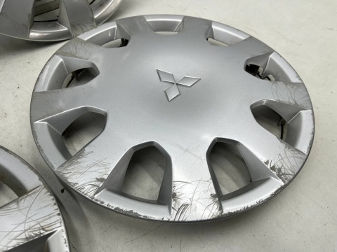 Kołpak Mitsubishi Colt VI 6 Z30 04-12r. oryginalne r14 14 cali 4szt. KOMPLET 3982so10 Kołpak Mitsubishi Colt VI 6 Z30 04-12r. oryginalne r14 14 cali 4szt. KOMPLET 3982so10