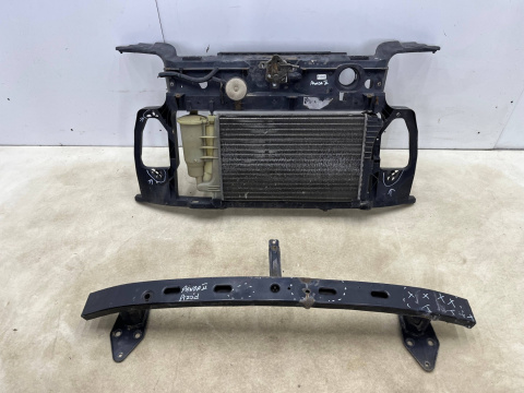 Pas przedni Fiat Panda 2 II 03-12r. kompletny z wiatrakiem i chłodnicami belka wzmocnienie Pas przedni Fiat Panda 2 II 03-12r. kompletny z wiatrakiem i chłodnicami belka wzmocnienie