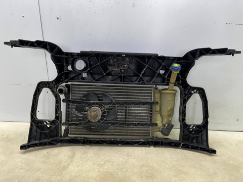 Pas przedni Fiat Panda 2 II 03-12r. kompletny z wiatrakiem i chłodnicami belka wzmocnienie Pas przedni Fiat Panda 2 II 03-12r. kompletny z wiatrakiem i chłodnicami belka wzmocnienie