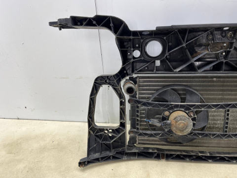 Pas przedni Fiat Panda 2 II 03-12r. kompletny z wiatrakiem i chłodnicami belka wzmocnienie Pas przedni Fiat Panda 2 II 03-12r. kompletny z wiatrakiem i chłodnicami belka wzmocnienie