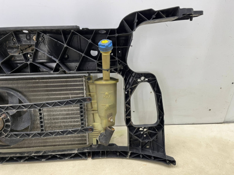 Pas przedni Fiat Panda 2 II 03-12r. kompletny z wiatrakiem i chłodnicami belka wzmocnienie Pas przedni Fiat Panda 2 II 03-12r. kompletny z wiatrakiem i chłodnicami belka wzmocnienie