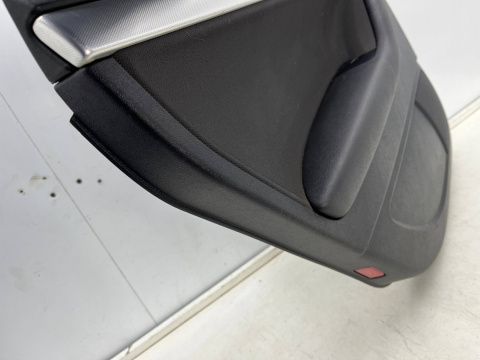 Tapicerka Audi A3 8p Sportback 5D 03-13r. boczek drzwi lewych tylnych pasażera lewy tył 093044586 Tapicerka Audi A3 8p Sportback 5D 03-13r. boczek drzwi lewych tylnych pasażera lewy tył 093044586