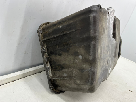 Miska olejowa Mercedes Sprinter w903 w901 w902 w904 w905 2.2 CDI misa silnika 6110140902 Miska olejowa Mercedes Sprinter w903 w901 w902 w904 w905 2.2 CDI misa silnika 6110140902