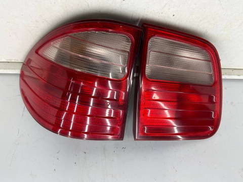 Lampa Mercedes w210 95-99r. KOMBI lewa tylna w błotnik i w klapę bagażnika oryginalne lewy tył komplet 