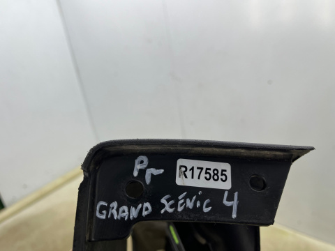 Nakładka progu Renault GRAND Scenic 4 IV 16-22r. prawa listwa progowa zewnętrzna nakładka próg 764267651r Nakładka progu Renault GRAND Scenic 4 IV 16-22r. prawa listwa progowa zewnętrzna nakładka próg 764267651r