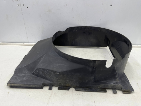 Osłona chłodnicy Mercedes w210 95-02r. 3.2 v6 benzyna obudowa wentylatora pasa przedniego 2105051455 Osłona chłodnicy Mercedes w210 95-02r. 3.2 v6 benzyna obudowa wentylatora pasa przedniego 2105051455