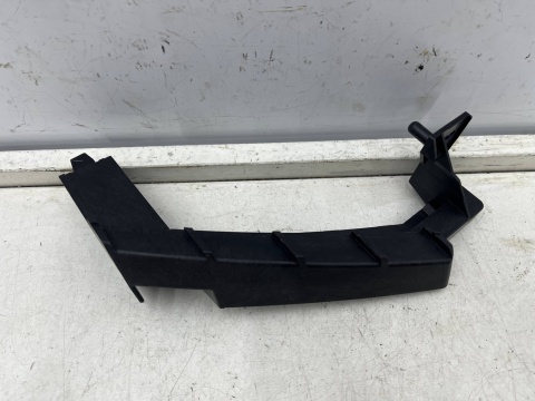 Ślizg Mazda 6 II GH 07-12r. prawe przednie mocowanie reflektora wspornik pod lampę prawy przód NOWY gs1d50151 Ślizg Mazda 6 II GH 07-12r. prawe przednie mocowanie reflektora wspornik pod lampę prawy przód NOWY gs1d50151