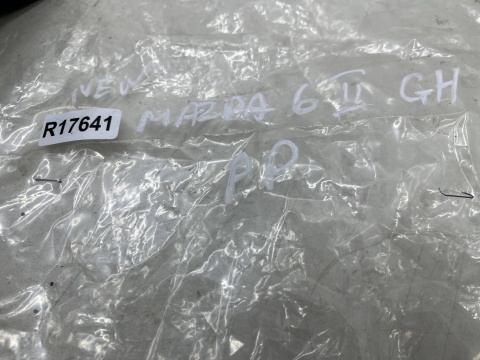 Ślizg Mazda 6 II GH 07-12r. prawe przednie mocowanie reflektora wspornik pod lampę prawy przód NOWY gs1d50151 Ślizg Mazda 6 II GH 07-12r. prawe przednie mocowanie reflektora wspornik pod lampę prawy przód NOWY gs1d50151