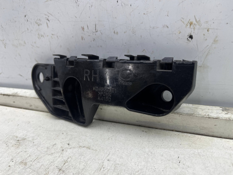 Ślizg Mazda CX-5 I 12-17r.- prawe przednie mocowanie wspornik uchwyt zderzaka kd45500t1 Ślizg Mazda CX-5 I 12-17r.- prawe przednie mocowanie wspornik uchwyt zderzaka kd45500t1