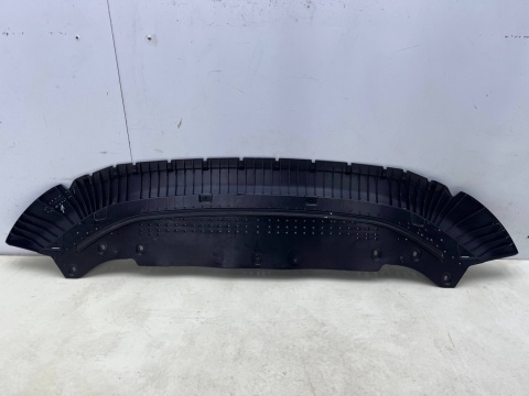 Osłona pod zderzak Audi A6 C8 S-line Sline 18r.- przednia płyta dolna podwozia pod silnik 4k0807611 Osłona pod zderzak Audi A6 C8 S-line Sline 18r.- przednia płyta dolna podwozia pod silnik 4k0807611