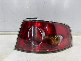 Lampa Seat Ibiza 3 III 6L 02-08r. 3Drzwi 5Drzwi PRAWA tylna w błotnik oryginalna prawy tył 6l6945112