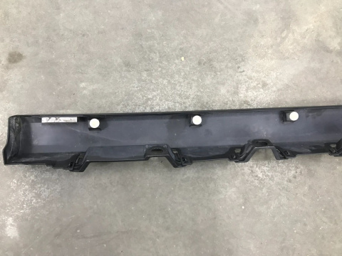 Nakładka progu Suzuki Ignis 3 III 16r.- prawa listwa progowa zewnętrzna próg 77231-62r1 Nakładka progu Suzuki Ignis 3 III 16r.- prawa listwa progowa zewnętrzna próg 77231-62r1
