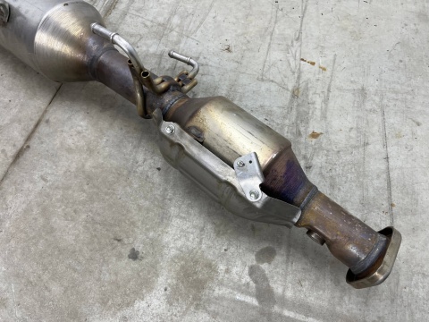 Wydech Mazda CX-5 II CX5 II KF 17r.- benzyna DWA katalizatory KOMPLET PYD9 3L27 979 Mazda PY03 Wydech Mazda CX-5 II CX5 II KF 17r.- benzyna DWA katalizatory KOMPLET PYD9 3L27 979 Mazda PY03