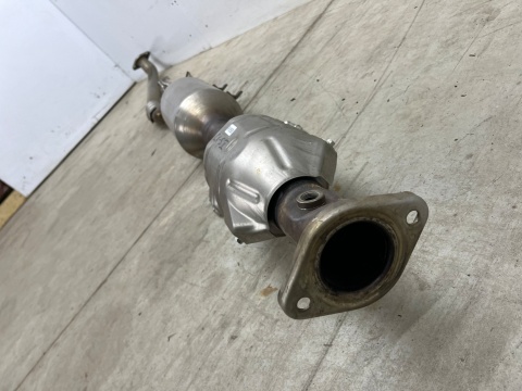 Wydech Mazda CX-5 II CX5 II KF 17r.- benzyna DWA katalizatory KOMPLET PYD9 3L27 979 Mazda PY03 Wydech Mazda CX-5 II CX5 II KF 17r.- benzyna DWA katalizatory KOMPLET PYD9 3L27 979 Mazda PY03