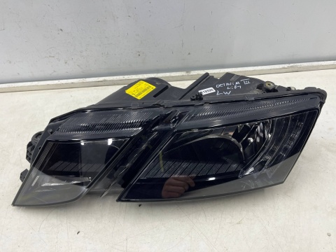 Lampa reflektor Skoda Octavia III LIFT 16-20r. lewa przednia na żarówkę H7 DRL LED lewy przód 5e1941015c Lampa reflektor Skoda Octavia III LIFT 16-20r. lewa przednia na żarówkę H7 DRL LED lewy przód 5e1941015c