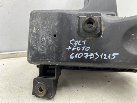 Obudowa filtra powietrza Mitsubishi Colt VI 6 Z30 Smart Forfour I w454 04-12r. 1.1b 1.3b benzyna mn130286 a1340900101 Obudowa filtra powietrza Mitsubishi Colt VI 6 Z30 Smart Forfour I w454 04-12r. 1.1b 1.3b benzyna mn130286 a1340900101