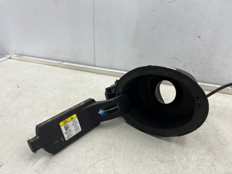 Klapka wlewu paliwa Ford Fiesta VII MK8 17-22r. nie przebita h1bb-a27936 Klapka wlewu paliwa Ford Fiesta VII MK8 17-22r. nie przebita h1bb-a27936