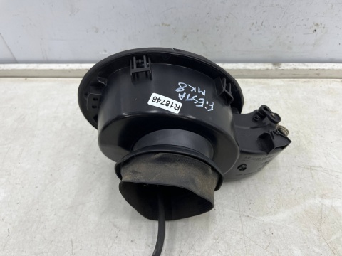 Klapka wlewu paliwa Ford Fiesta VII MK8 17-22r. nie przebita h1bb-a27936 Klapka wlewu paliwa Ford Fiesta VII MK8 17-22r. nie przebita h1bb-a27936