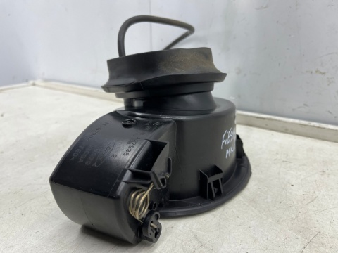 Klapka wlewu paliwa Ford Fiesta VII MK8 17-22r. nie przebita h1bb-a27936 Klapka wlewu paliwa Ford Fiesta VII MK8 17-22r. nie przebita h1bb-a27936
