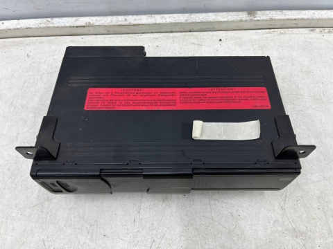Radio BMW 3 5 7 E46 E39 E38 X5 E53 czytnik zmieniarka CD na 6 płyt 6913389 Radio BMW 3 5 7 E46 E39 E38 X5 E53 czytnik zmieniarka CD na 6 płyt 6913389
