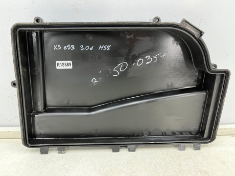 Skrzynka bezpieczników BMW X5 E53 99-06r. 3.0d M57 pokrywa skrzynki zaślepka obudowa 1716067 Skrzynka bezpieczników BMW X5 E53 99-06r. 3.0d M57 pokrywa skrzynki zaślepka obudowa 1716067