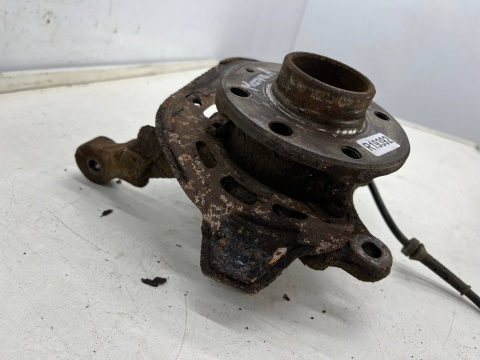 Zwrotnica Opel Meriva A 03-10r. 1.4 benzyna piasta prawa przednia czujnik ABS prawy przód Zwrotnica Opel Meriva A 03-10r. 1.4 benzyna piasta prawa przednia czujnik ABS prawy przód