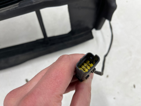 Osłona chłodnicy Ford Focus MK3 LIFT 14-19r. żaluzja roleta kierownica wlot powietrza zderzaka pasa przedniego f1eb-8475-ag Osłona chłodnicy Ford Focus MK3 LIFT 14-19r. żaluzja roleta kierownica wlot powietrza zderzaka pasa przedniego f1eb-8475-ag