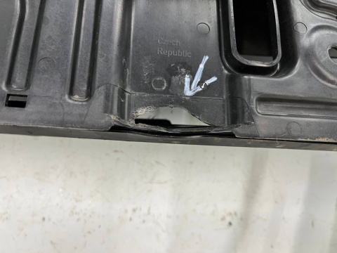 Osłona chłodnicy Ford Focus MK3 LIFT 14-19r. żaluzja roleta kierownica wlot powietrza zderzaka pasa przedniego f1eb-8475-ag Osłona chłodnicy Ford Focus MK3 LIFT 14-19r. żaluzja roleta kierownica wlot powietrza zderzaka pasa przedniego f1eb-8475-ag