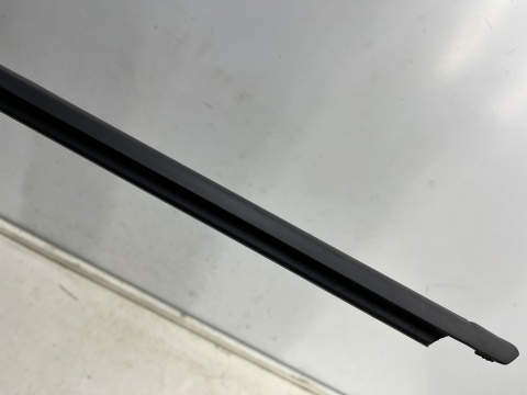 Listwa VW Golf 7 VII 12-20r. LEWA tylna listwa zgarniająca zewnętrzna drzwi lewy tył uszczelka 5g6839477 Listwa VW Golf 7 VII 12-20r. LEWA tylna listwa zgarniająca zewnętrzna drzwi lewy tył uszczelka 5g6839477