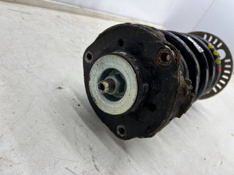 Amortyzator VW Polo IV 9n Ibiza III 6L Fabia I II 02-08r. 1.4 TDi 1.9 TDi przedni PRAWY LEWY mcpherson sprężyna przód Amortyzator VW Polo IV 9n Ibiza III 6L Fabia I II 02-08r. 1.4 TDi 1.9 TDi przedni PRAWY LEWY mcpherson sprężyna przód
