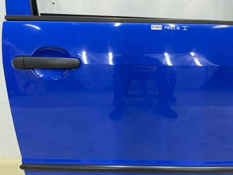 Drzwi Skoda Fabia 1 I 99-07r. prawe przednie prawy przód 4402 Drzwi Skoda Fabia 1 I 99-07r. prawe przednie prawy przód 4402