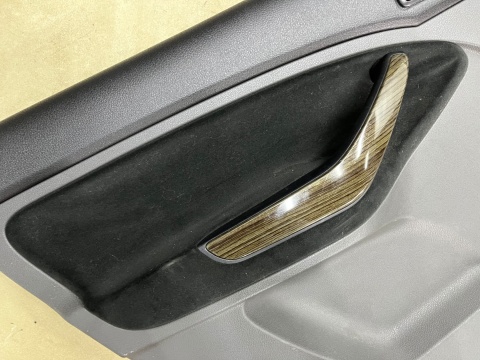 Tapicerka Ford C-Max MK1 LIFT 06-10r. boczki drzwi KOMPLET tapicerek prawy lewy tył przód EU Europa Tapicerka Ford C-Max MK1 LIFT 06-10r. boczki drzwi KOMPLET tapicerek prawy lewy tył przód EU Europa