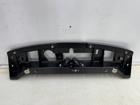 Pas przedni Porsche Taycan 9j 19r.- wzmocnienie poprzeczka mocowanie górne zamka maski łącznik NIEUSZKODZONY 9j1805015a Pas przedni Porsche Taycan 9j 19r.- wzmocnienie poprzeczka mocowanie górne zamka maski łącznik NIEUSZKODZONY 9j1805015a