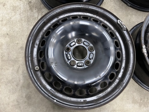 Felga Ford C-max Focus Kuga Mondeo 2004r.- 6,5jx16 5x108 ET50 felgi stalowe 16 cali Alcar 8325 KOMPLET Felga Ford C-max Focus Kuga Mondeo 2004r.- 6,5jx16 5x108 ET50 felgi stalowe 16 cali Alcar 8325 KOMPLET