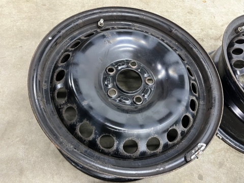 Felga Ford C-max Focus Kuga Mondeo 2004r.- 6,5jx16 5x108 ET50 felgi stalowe 16 cali Alcar 8325 KOMPLET Felga Ford C-max Focus Kuga Mondeo 2004r.- 6,5jx16 5x108 ET50 felgi stalowe 16 cali Alcar 8325 KOMPLET