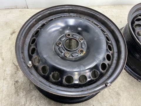 Felga Ford C-max Focus Kuga Mondeo 2004r.- 6,5jx16 5x108 ET50 felgi stalowe 16 cali Alcar 8325 KOMPLET Felga Ford C-max Focus Kuga Mondeo 2004r.- 6,5jx16 5x108 ET50 felgi stalowe 16 cali Alcar 8325 KOMPLET