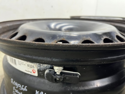 Felga Ford C-max Focus Kuga Mondeo 2004r.- 6,5jx16 5x108 ET50 felgi stalowe 16 cali Alcar 8325 KOMPLET Felga Ford C-max Focus Kuga Mondeo 2004r.- 6,5jx16 5x108 ET50 felgi stalowe 16 cali Alcar 8325 KOMPLET
