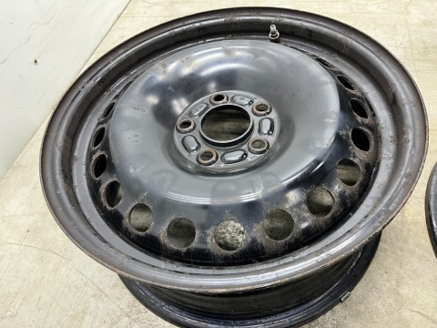 Felga Ford C-max Focus Kuga Mondeo 2004r.- 6,5jx16 5x108 ET50 felgi stalowe 16 cali Alcar 8325 KOMPLET Felga Ford C-max Focus Kuga Mondeo 2004r.- 6,5jx16 5x108 ET50 felgi stalowe 16 cali Alcar 8325 KOMPLET