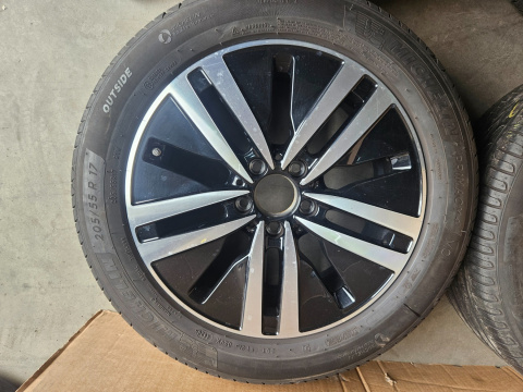 Felga Mercedes w177 CLA C118 X118 w247 CL c215 6.5jx17 ET44 5x112 felgi aluminiowe Z OPONAMI 17 cali oryginalne KOMPLET Felga Mercedes w177 CLA C118 X118 w247 CL c215 6.5jx17 ET44 5x112 felgi aluminiowe Z OPONAMI 17 cali oryginalne KOMPLET