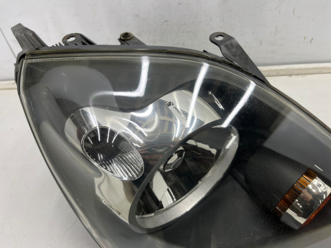 Lampa reflektor Ford Fiesta V MK6 LIFT 05-08r. PRAWA przednia oryginalna H4 prawy przód EUROPA 6s61-13w029-ad Lampa reflektor Ford Fiesta V MK6 LIFT 05-08r. PRAWA przednia oryginalna H4 prawy przód EUROPA 6s61-13w029-ad