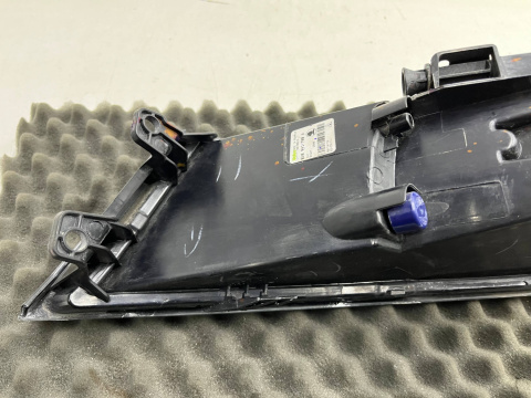 Lampa reflektor Skoda Fabia 3 III LIFT 18-21r. PRAWY przedni halogen swiatło przeciwmgielne oryginalne 6v0941700a Lampa reflektor Skoda Fabia 3 III LIFT 18-21r. PRAWY przedni halogen swiatło przeciwmgielne oryginalne 6v0941700a