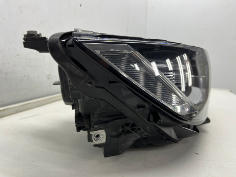 Lampa reflektor VW Passat B8 14-19r. przedlift FULL LED prawa przednia ORYGINALNA prawy przód 3g1941082c Lampa reflektor VW Passat B8 14-19r. przedlift FULL LED prawa przednia ORYGINALNA prawy przód 3g1941082c