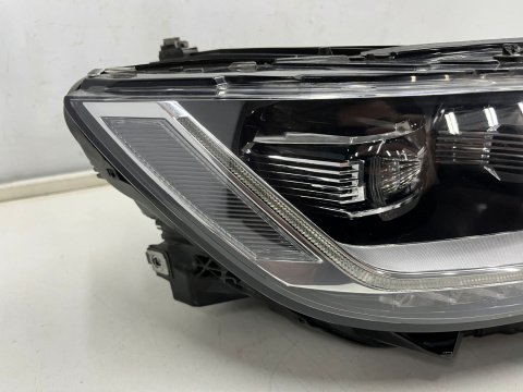 Lampa reflektor VW Passat B8 14-19r. przedlift FULL LED prawa przednia ORYGINALNA prawy przód 3g1941082c Lampa reflektor VW Passat B8 14-19r. przedlift FULL LED prawa przednia ORYGINALNA prawy przód 3g1941082c