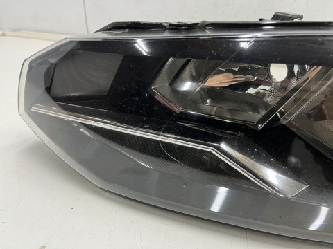 Lampa reflektor VW Polo 6 VI 2g 17-21r. LEWA przednia zwykła H7 lewy przód 2g1941005 Lampa reflektor VW Polo 6 VI 2g 17-21r. LEWA przednia zwykła H7 lewy przód 2g1941005